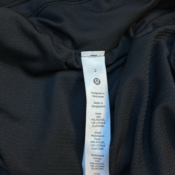 Lululemon fast and free reflective high-rise classic fit short 3 inches - Picture 4 of 4
